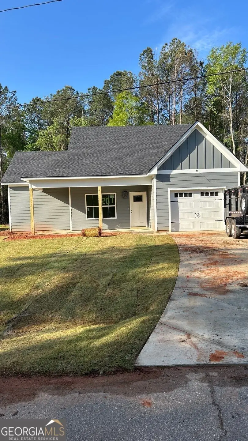 201 Oak Ave, Pine Mountain, GA 31822 - #1