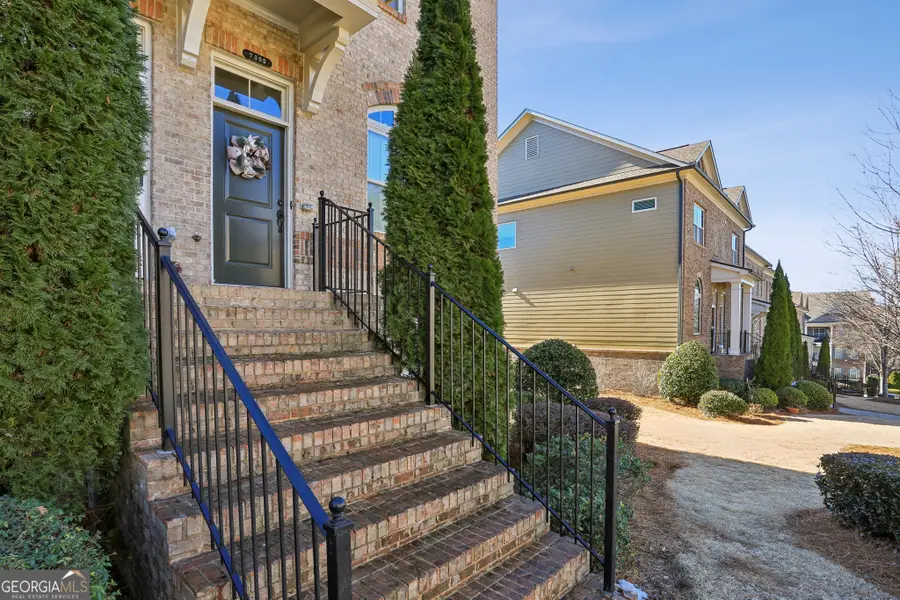 7395 Glisten Avenue, Sandy Springs, GA 30328 - #2