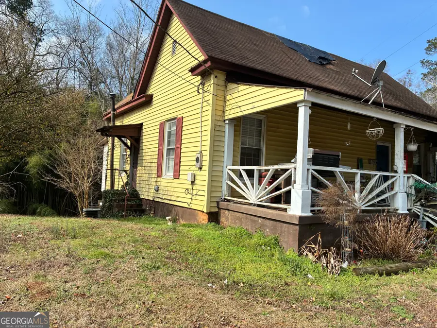 334 Atlanta Street, Barnesville, GA 30204 - #3