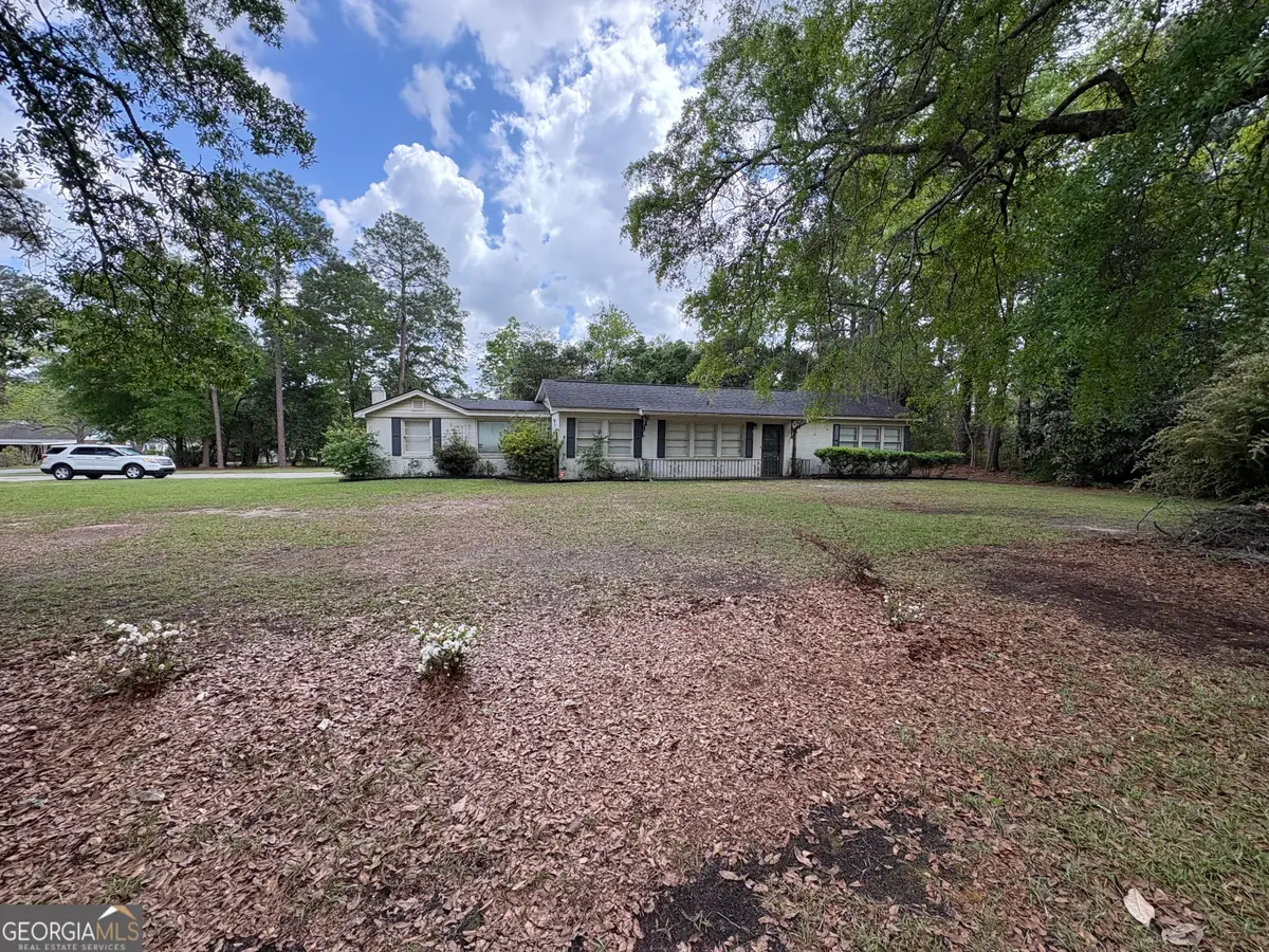 811 9th Avenue, Eastman, GA 31023 - #1