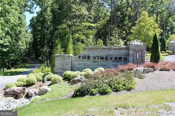 135 Twisted Oak Road #135, Talking Rock, GA 30175