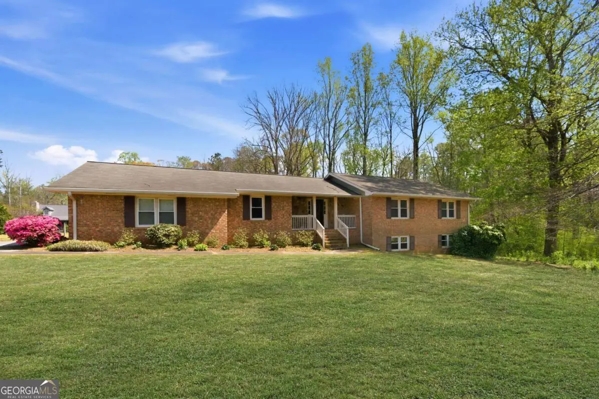 185 Redwood Circle, Fayetteville, GA 30214 - #1