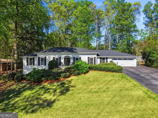 957 Richmond Hill Drive, Marietta, GA 30068