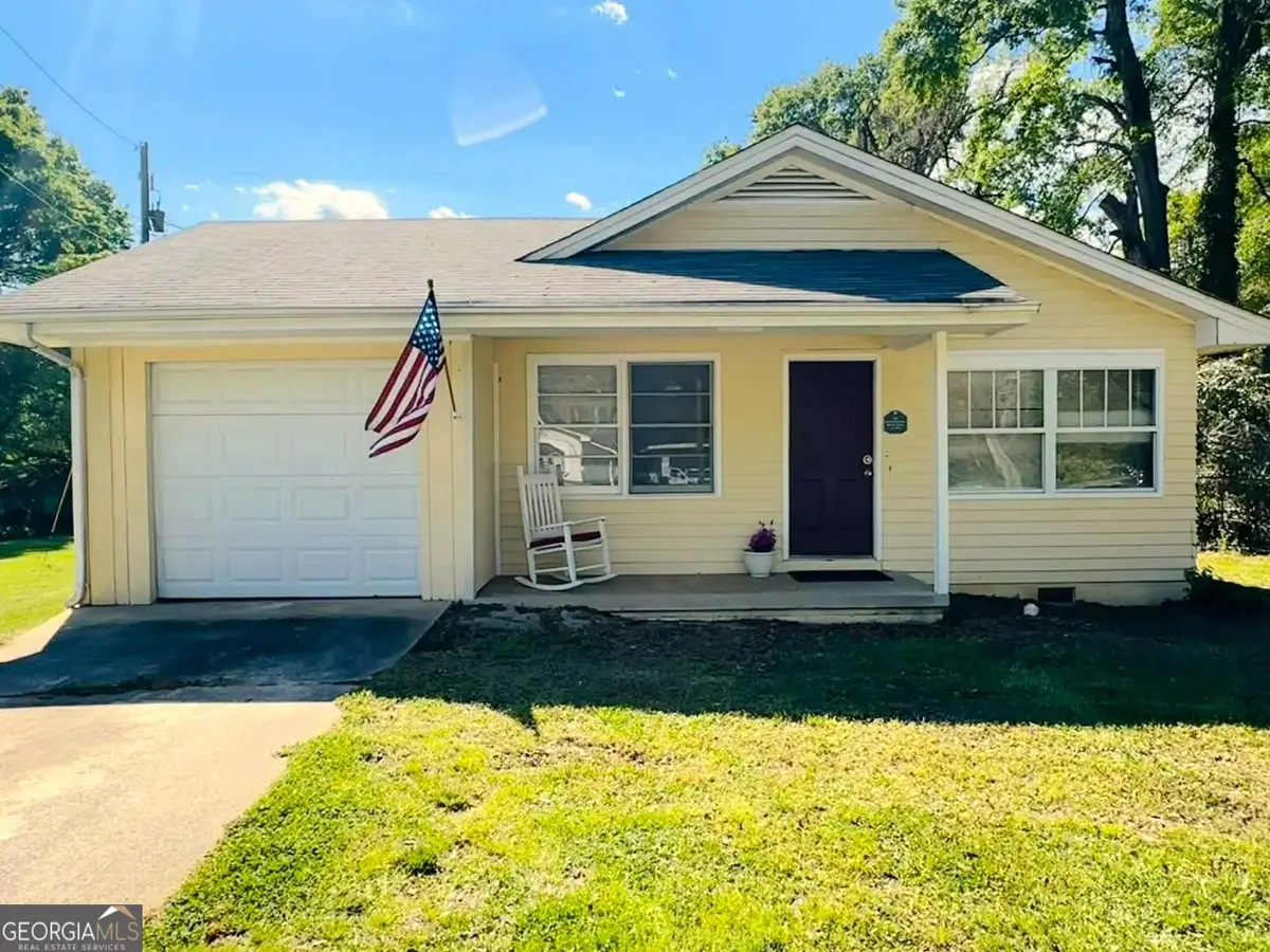 514 S Broad Street, Toccoa, GA 30577 - #1