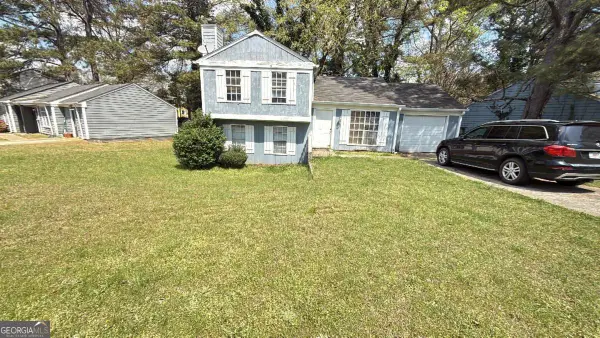 4584 Garden Hills Drive, Stone Mountain, GA 30083