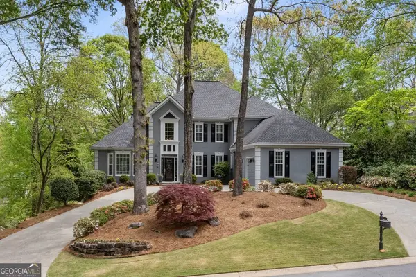 210 Lakeside Drive Nw, Kennesaw, GA 30144