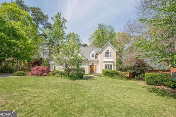 13070 Magnolia Crescent Drive, Roswell, GA 30075
