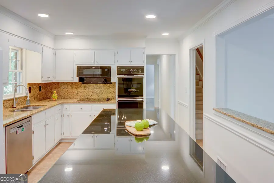 618 Dorsey Circle Sw, Lilburn, GA 30047 - #2