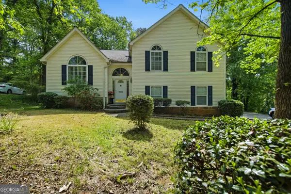 8605 Creekview Court, Douglasville, GA 30135