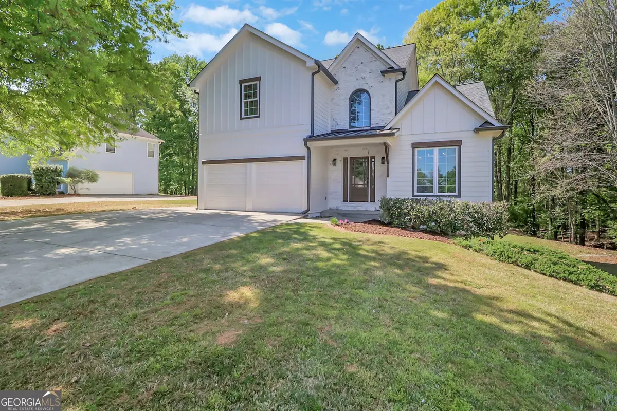 6259 Spring Lake Drive, Flowery Branch, GA 30542 - #1
