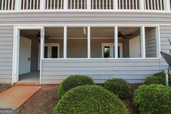 2505 W Broad Street #212, Athens, GA 30606