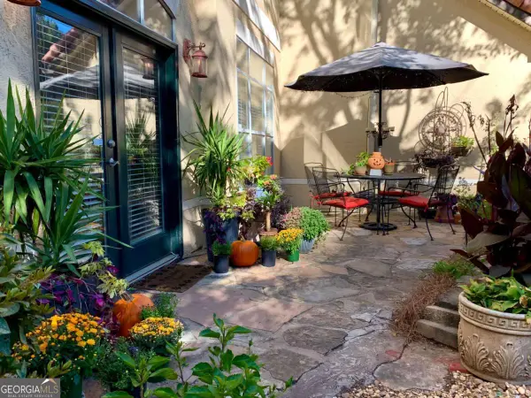 955 Juniper Street Ne #1114, Atlanta, GA 30309