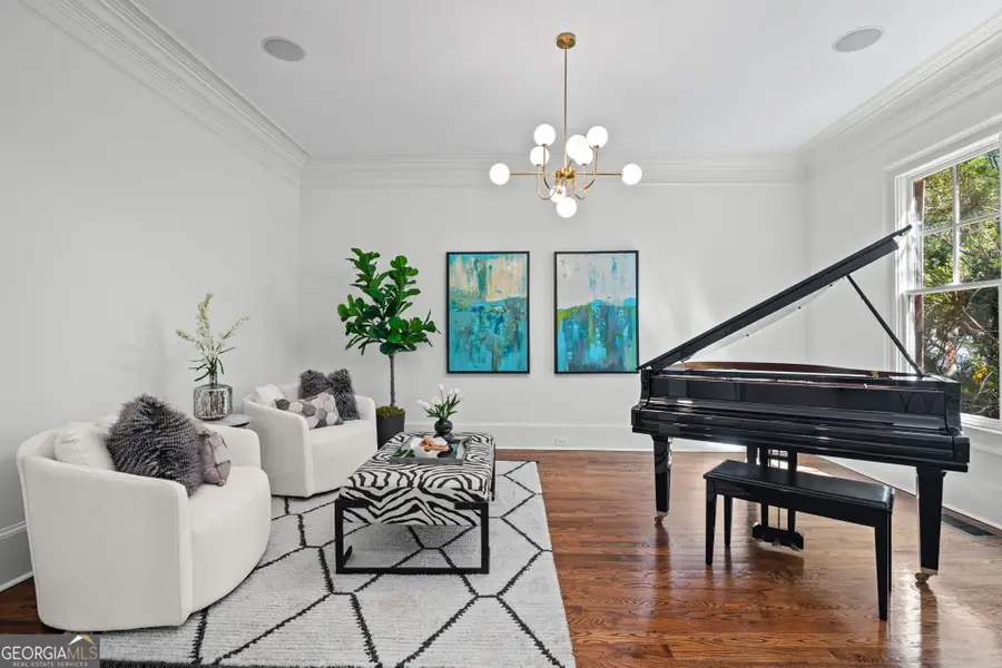 94 W Belle Isle Road, Sandy Springs, GA 30342 - #2