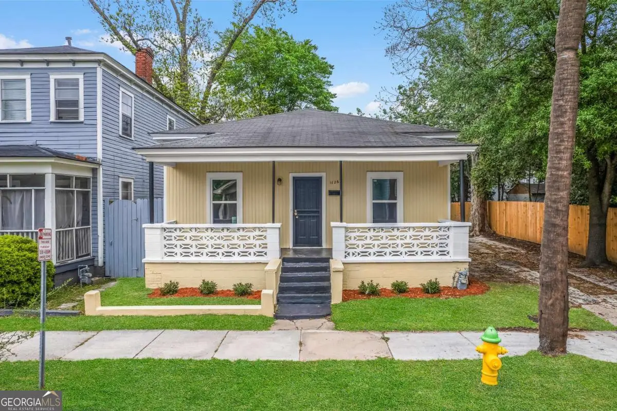 1126 E Waldburg Street, Savannah, GA 31401 - #1
