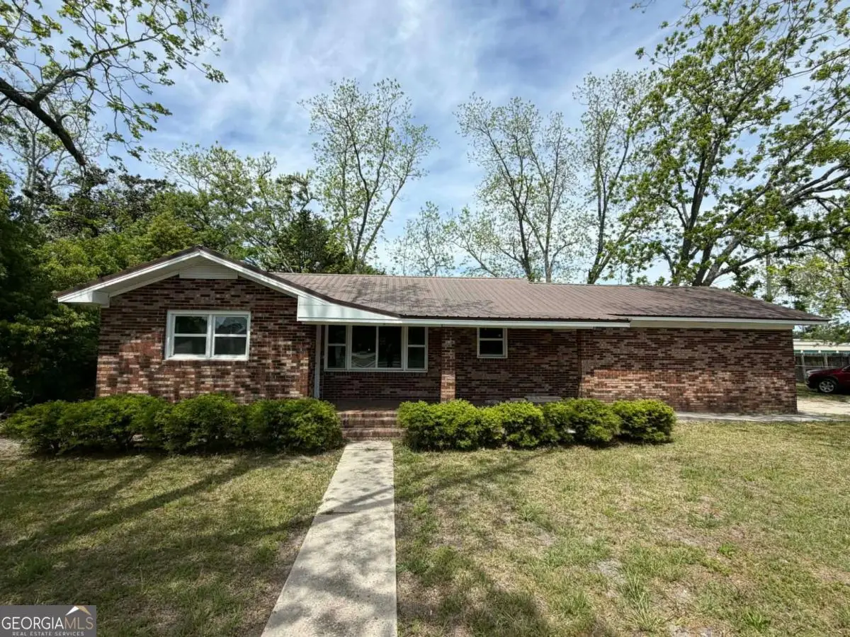 813 W 12th Street, Alma, GA 31510 - #1