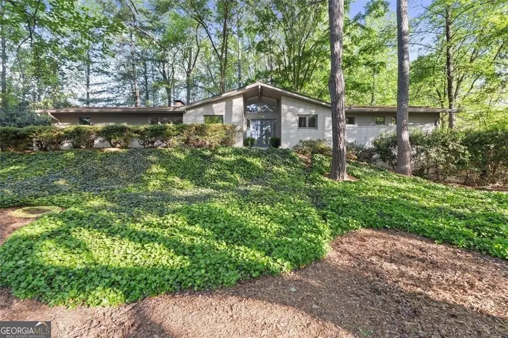 1096 Oxford Crescent Ne, Atlanta, GA 30319 - #1
