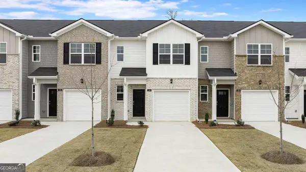 210 Kenmore Circle, Perry, GA 31069