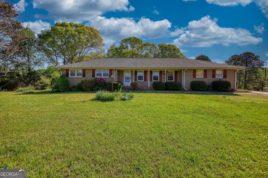 118 N Sharon Church Rd, Loganville, GA 30052 - #3