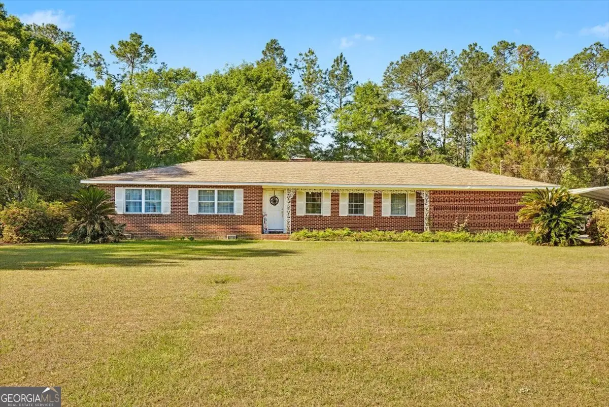 803 E Barnard Street, Glennville, GA 30427 - #1