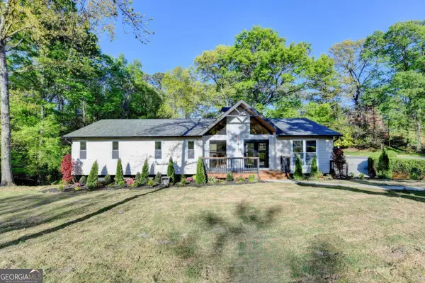 1695 Maple Ridge Drive, Suwanee, GA 30024