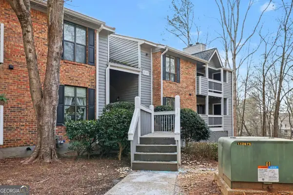 225 Warm Springs Circle, Roswell, GA 30075