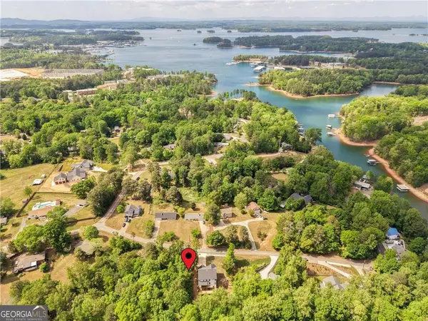 6181 Shoreland Circle, Buford, GA 30518