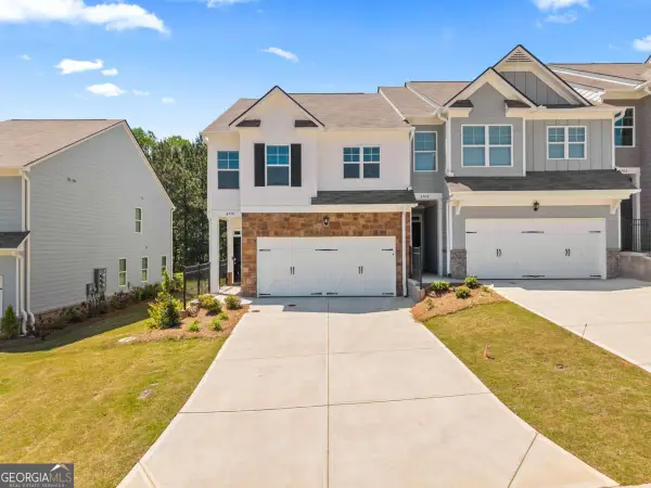 6710 Corryton Street, Flowery Branch, GA 30542