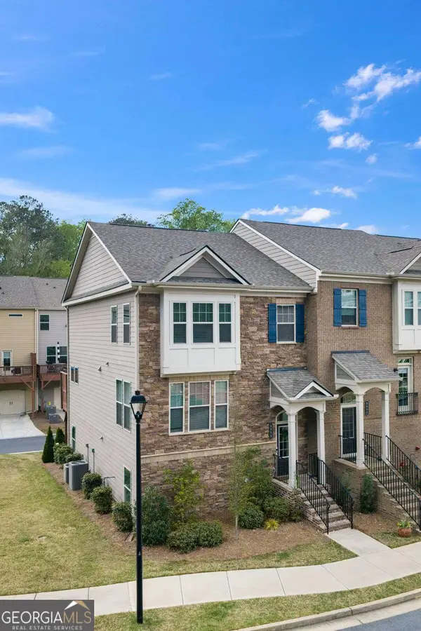 8008 Park Avenue, Roswell, GA 30076