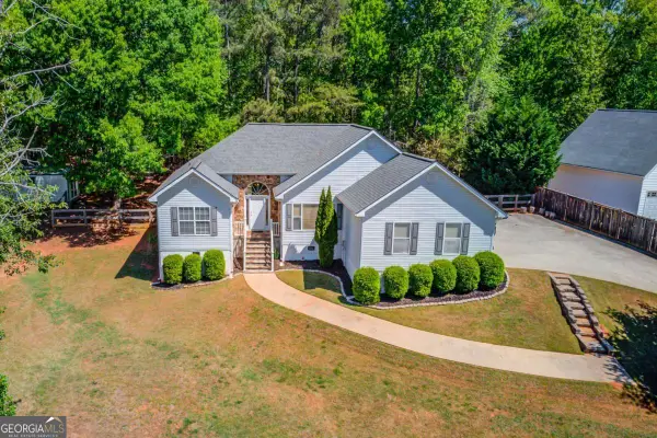 3314 Banks Mountain Dr, Gainesville, GA 30506