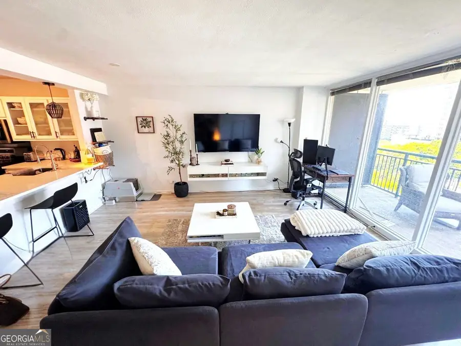 620 Peachtree Street Ne #909, Atlanta, GA 30308 - #3