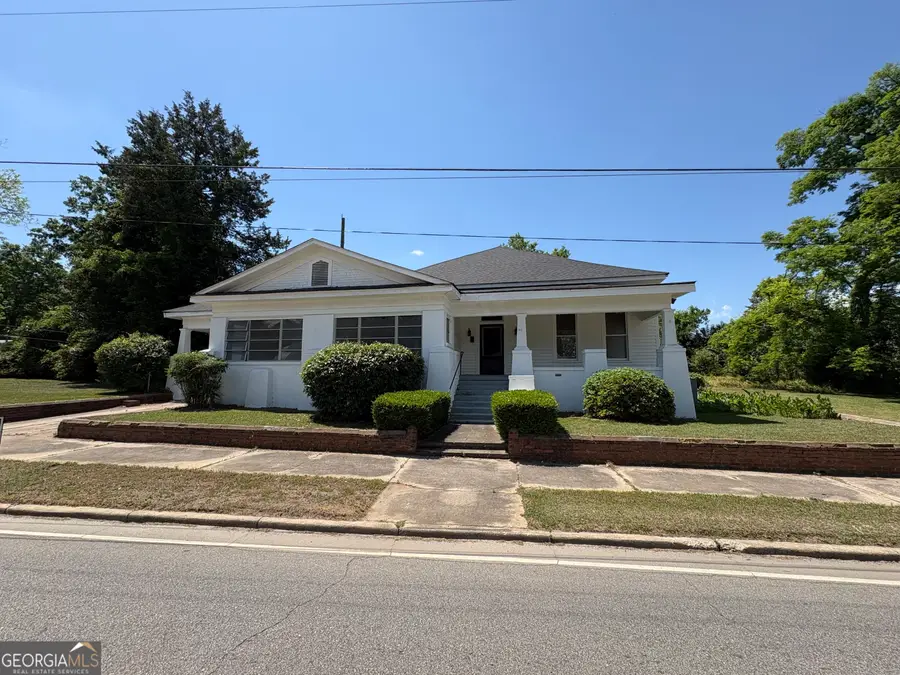 210 E Church St, Sandersville, GA 31082 - #2