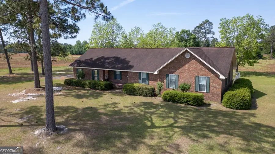 68 Smart Road, Baxley, GA 31513 - #2