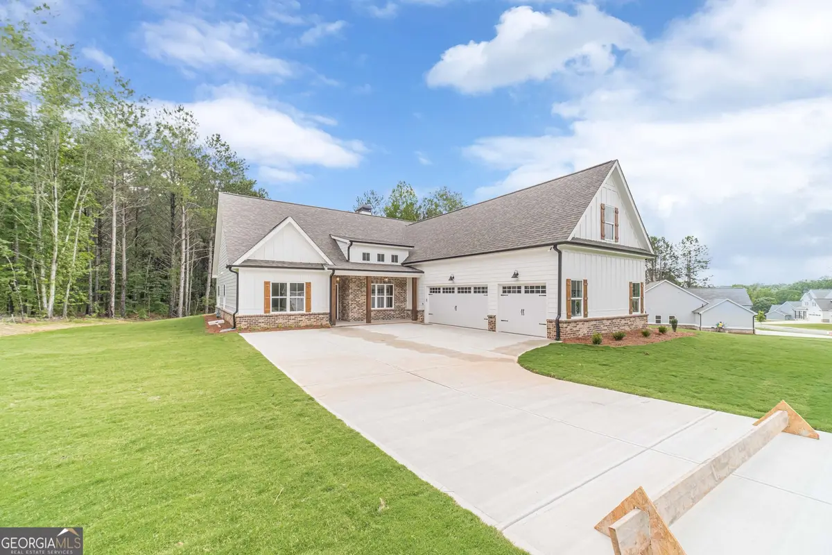 215 Pinewood Drive, Covington, GA 30014 - #1