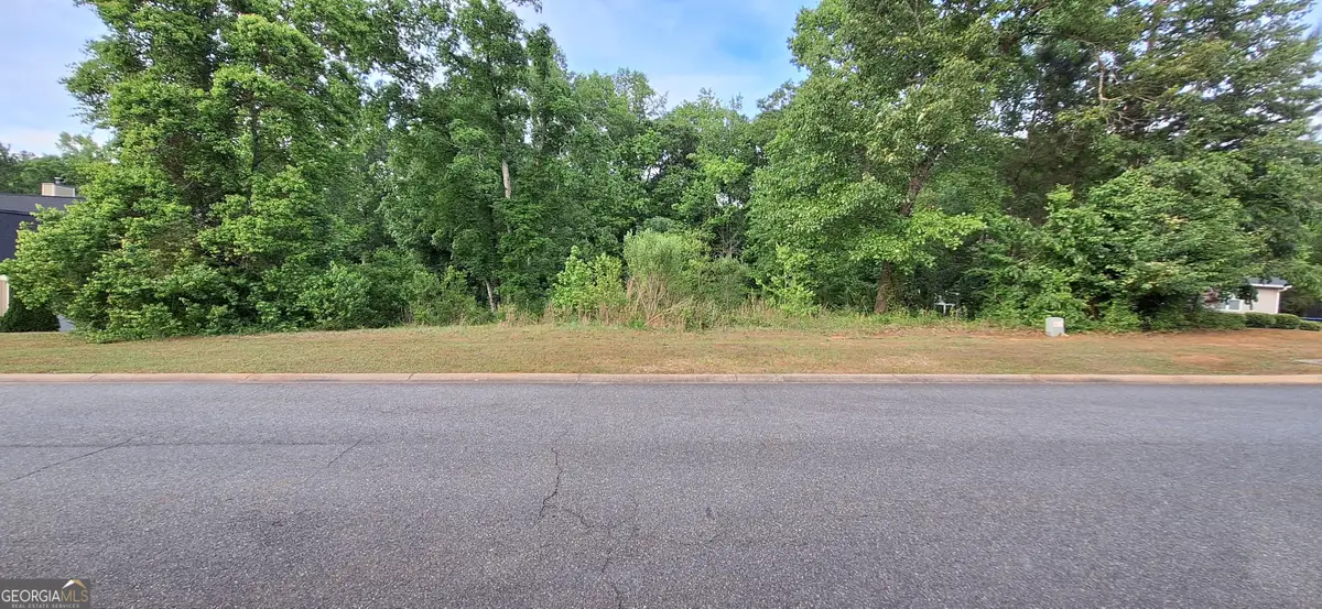 303 High Point Trail Nw, Milledgeville, GA 31061 - #1