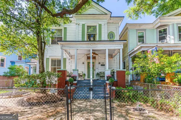 211 W 34th Street, Savannah, GA 31401
