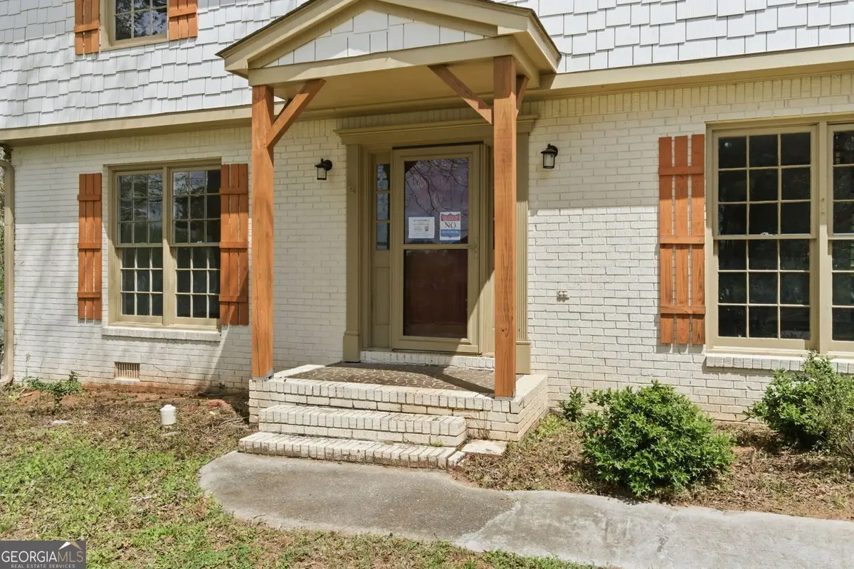 532 Valley Woods Circle Se, Conyers, GA 30094 - #1