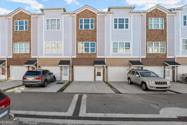 2017 Ocean Drive, Atlanta, GA 30318