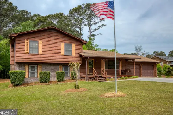 1111 Holly Hills Drive Sw, Lilburn, GA 30047