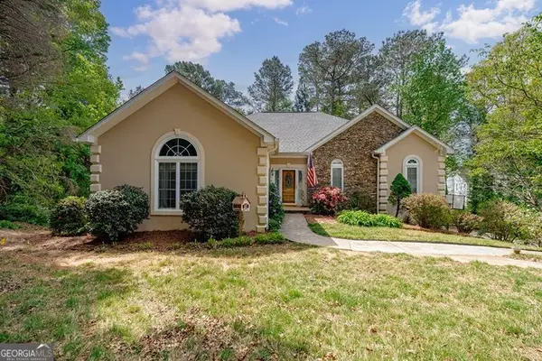 9146 Hidden Valley, Douglasville, GA 30135