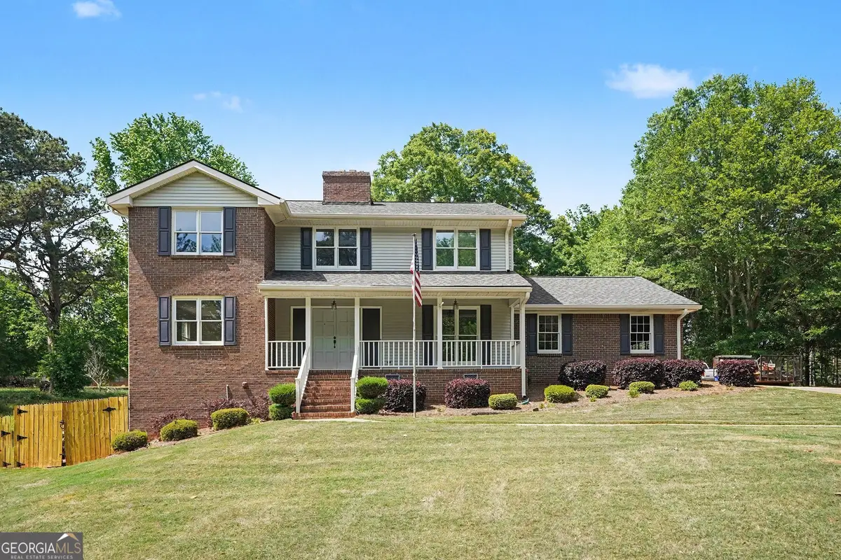 2080 Castle Lake Drive, Tyrone, GA 30290 - #1