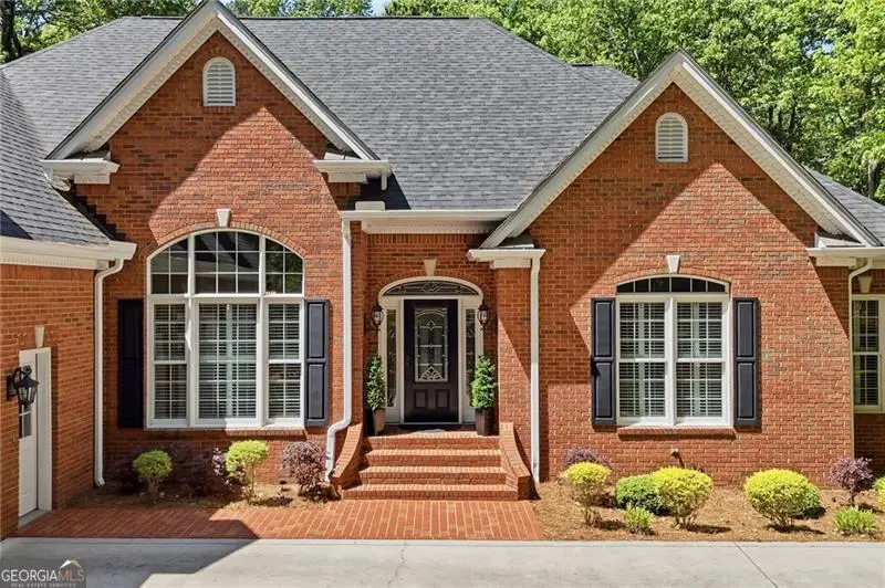 153 York Place, Calhoun, GA 30701 - #3