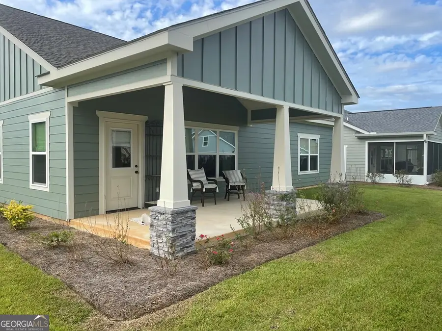 408 Village Drive, Dublin, GA 31021 - #2