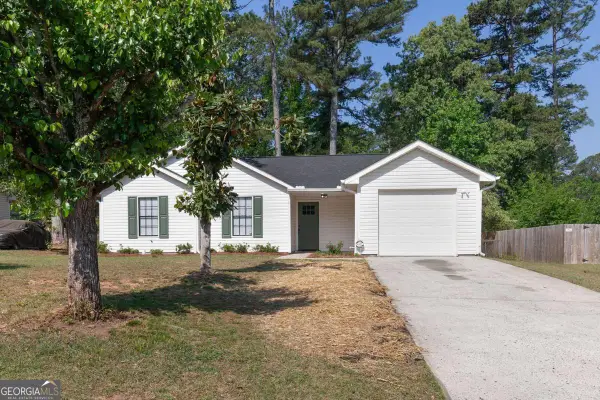 240 Chase Woods Circle, Jonesboro, GA 30236