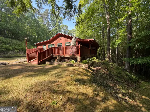 20 Clark Hill Road, Newnan, GA 30263