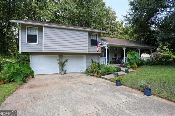 419 Creekside Lane, Woodstock, GA 30188