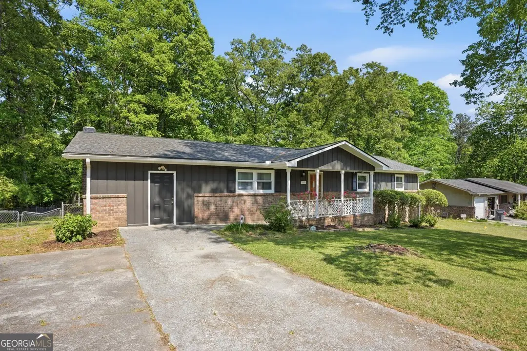 2934 Bicentennial Drive, Stone Mountain, GA 30087 - #1