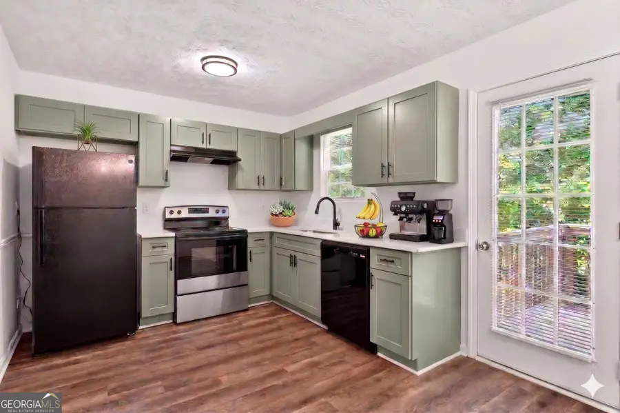 1424 Steam Engine Way Ne, Conyers, GA 30013 - #3