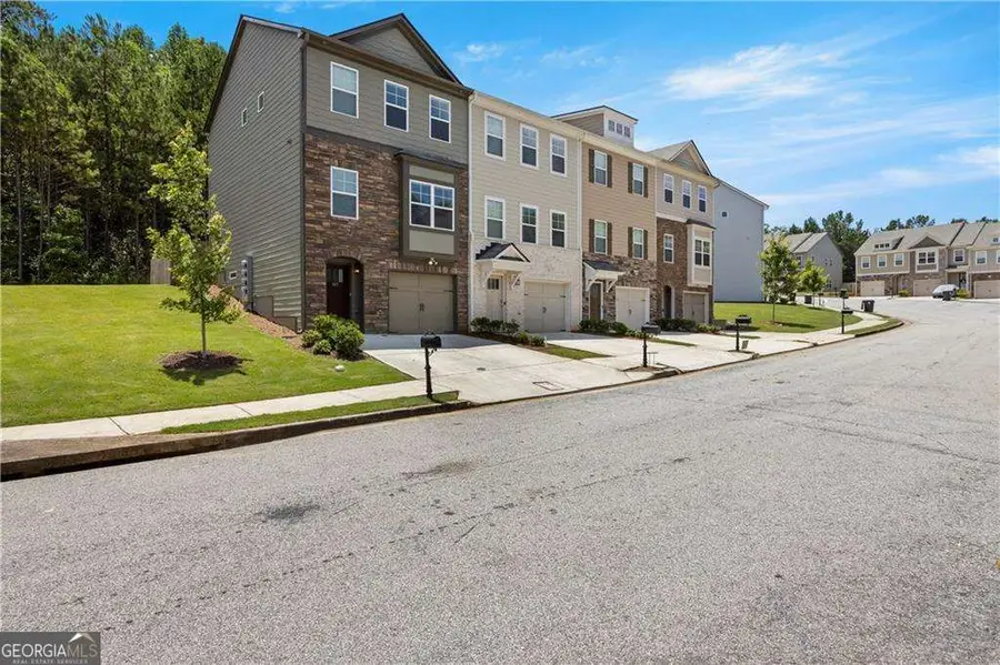 945 Belfry Terrace, Fairburn, GA 30213 - #2
