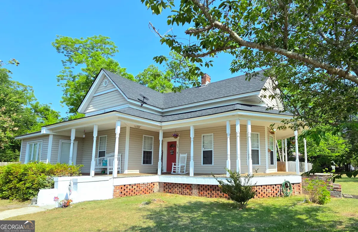 225 N Kennedy Street, Metter, GA 30439 - #1