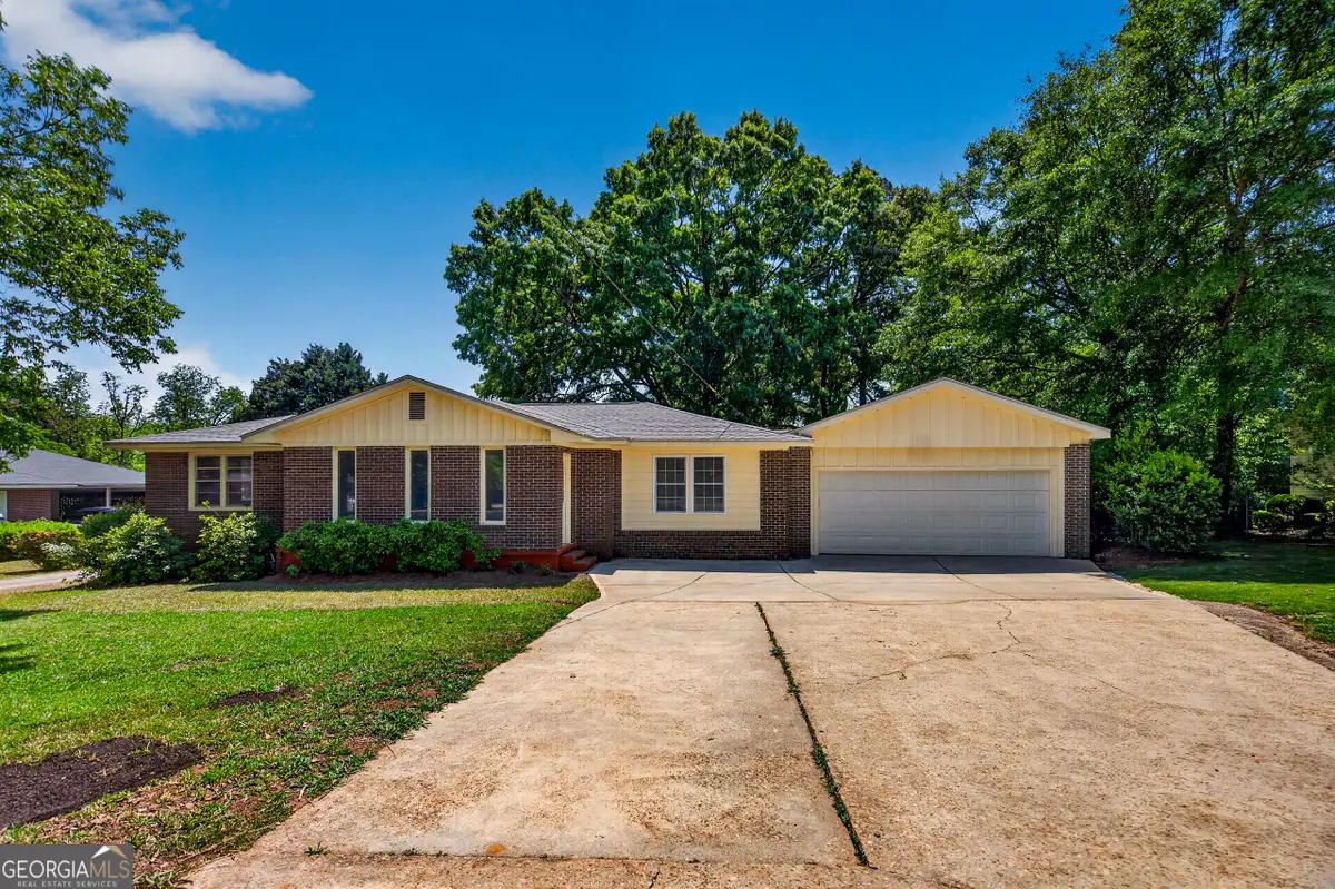 121 N Chilton Crescent, Lagrange, GA 30240 - #1